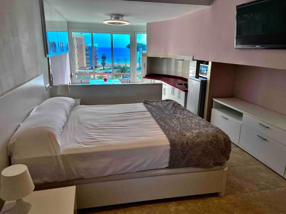 Appartamento Estudio Con Vistas Al Mar La Pineda Esterno foto
