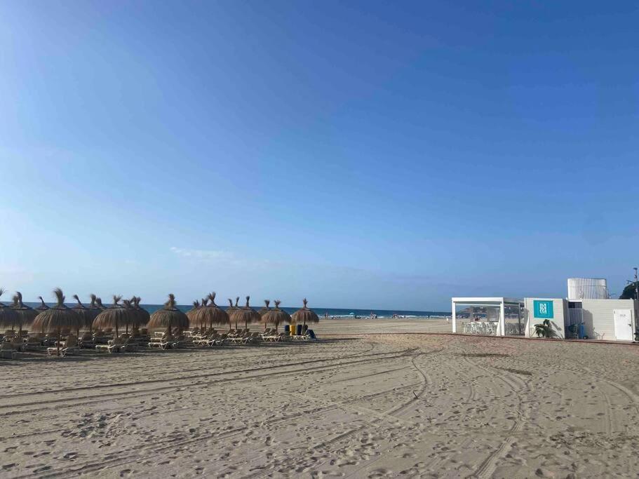 Appartamento Estudio Con Vistas Al Mar La Pineda Esterno foto